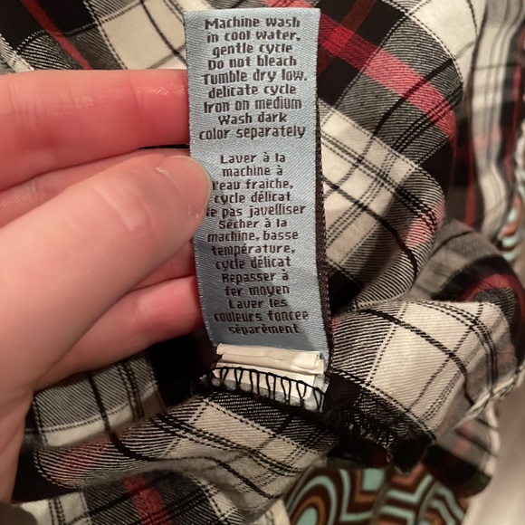 Collarless Plaid Shirt - Picture 7 of 10